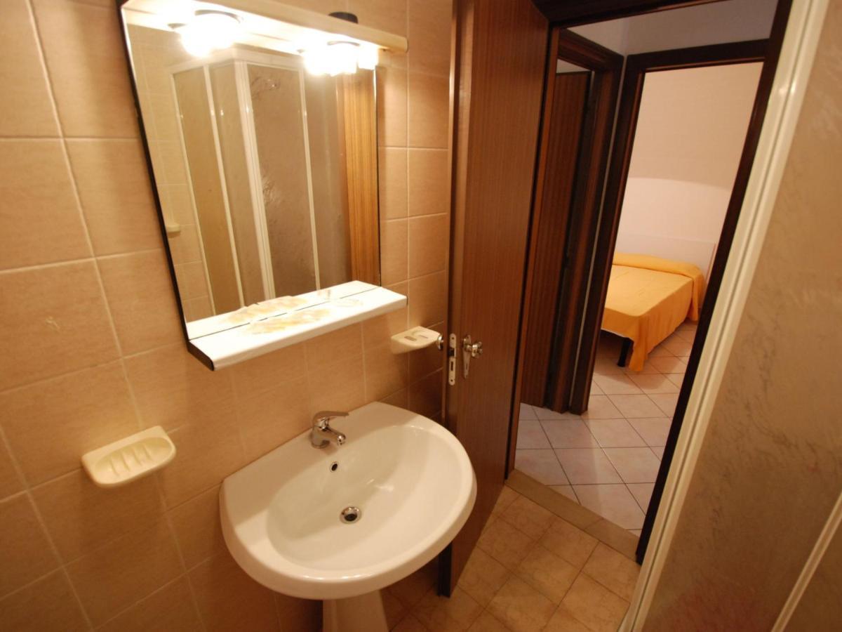 Apartment Casa Daniela-1 By Interhome โรโซลีนามาเร ภายนอก รูปภาพ